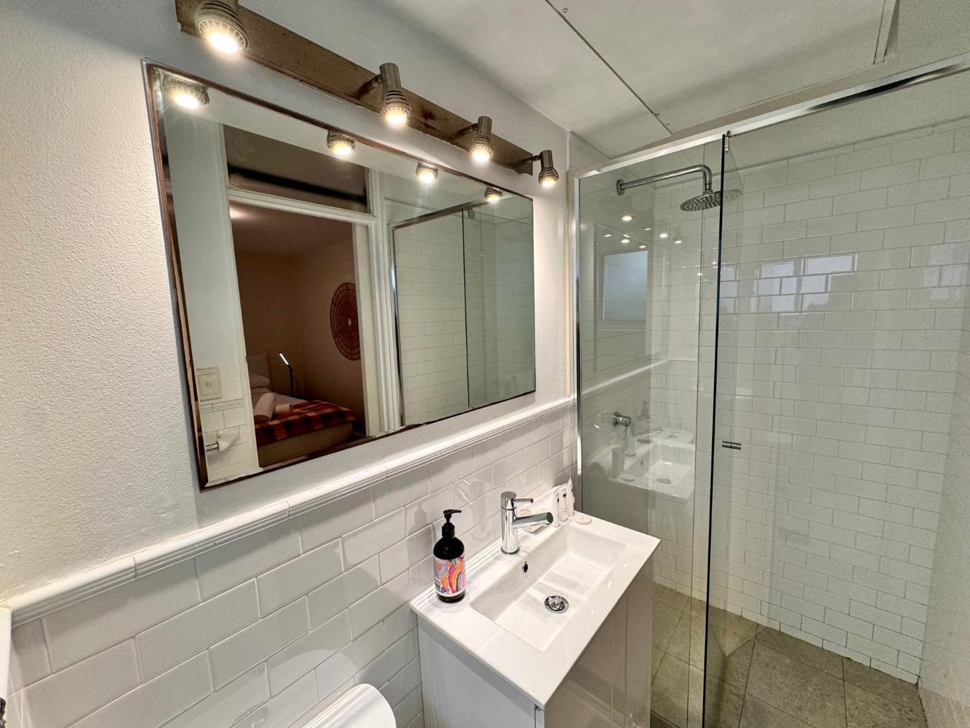 1 Bdrm Manly Beachside Apt With Parking Sidney Exterior foto